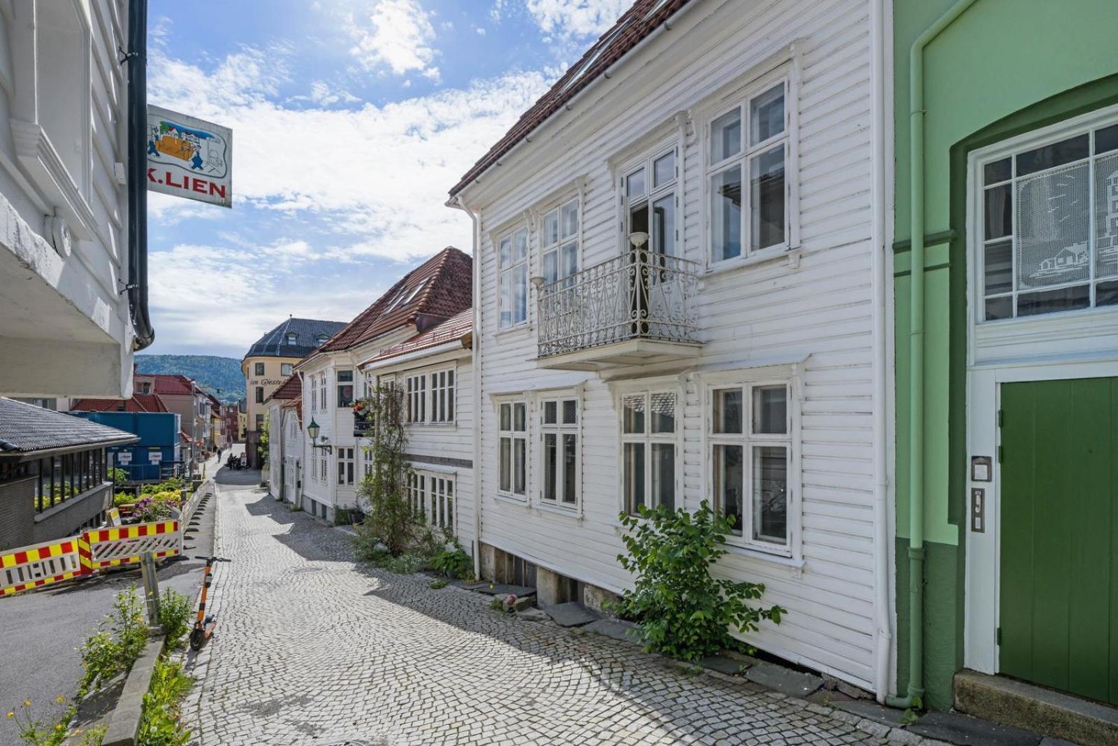 Spacious! 2024 Renovated! 4 Bedrooms! Bergen Eksteriør bilde